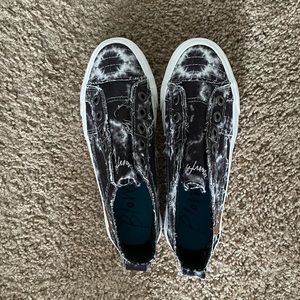 Blowfish slip on sneakers black and white tie dye